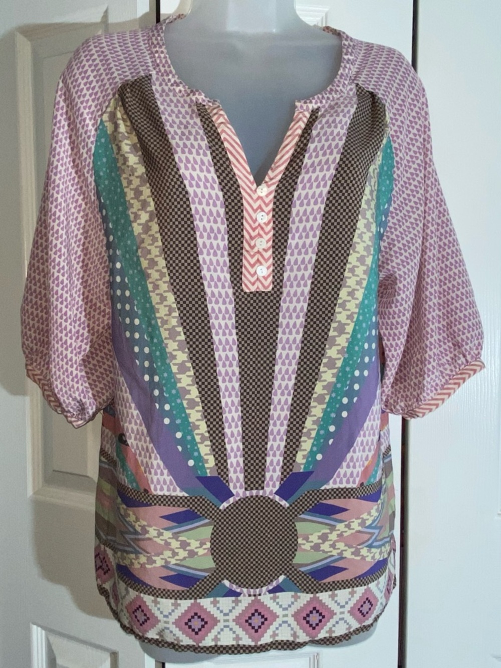 Anthropologie l L Heyhoe Silk Henley Peasant Blouse Top 6  Pastel Blouse    AA19